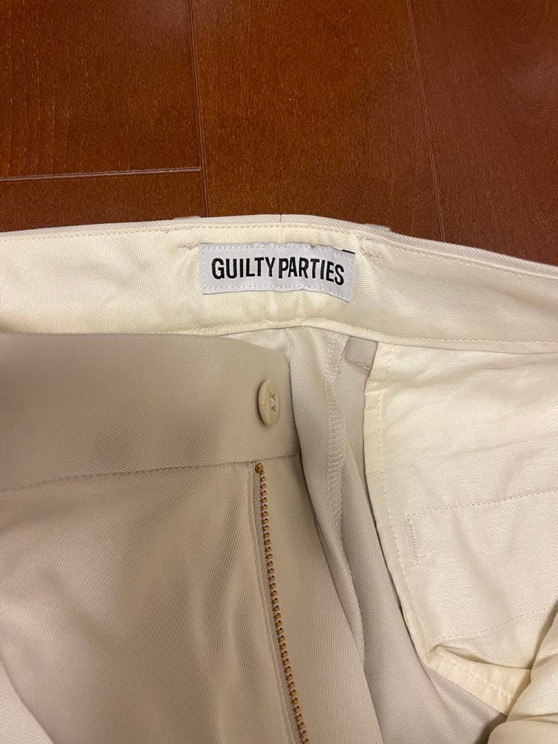 GUILTY PARTIES ホワイトチノパン Ｌサイズ