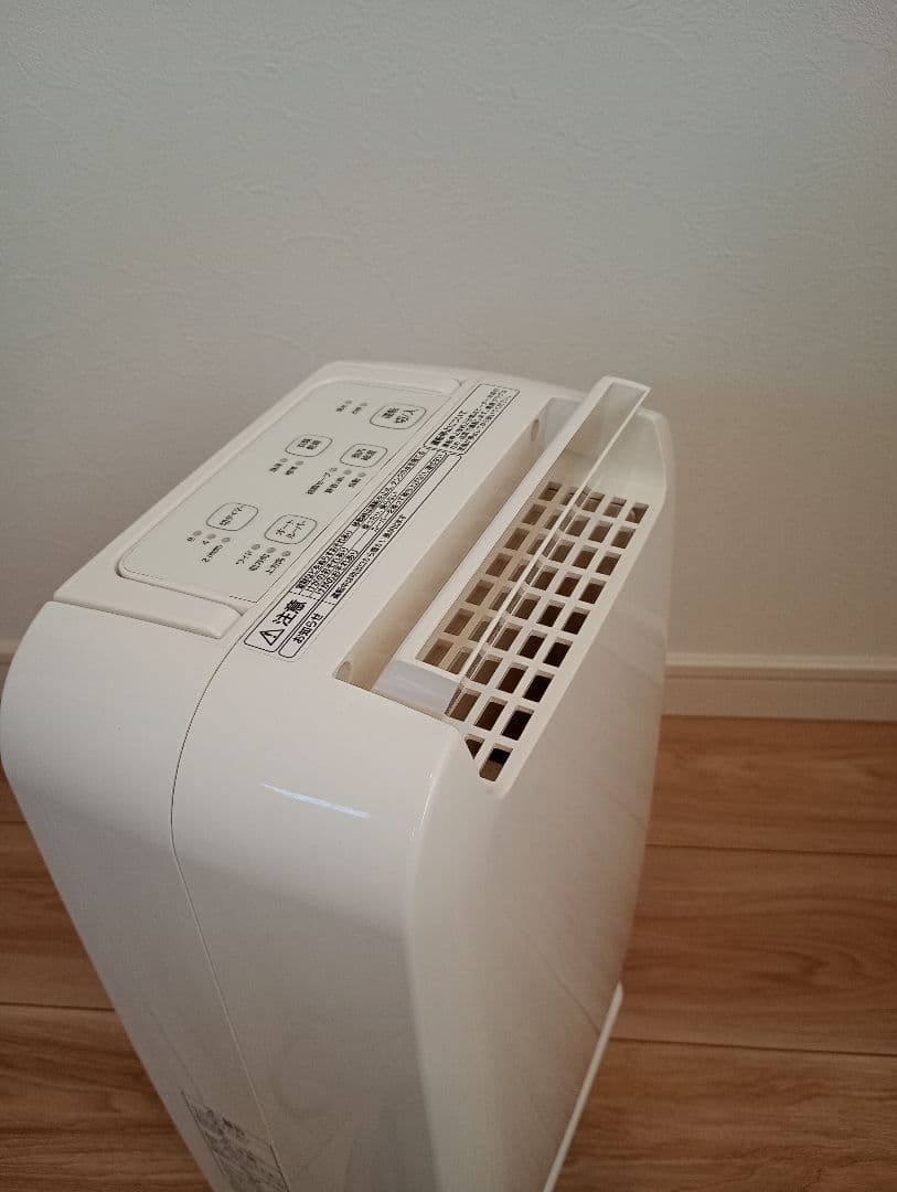 【美品】除湿機　日立　HJS-D562　2018年製　HITACHI　家庭用