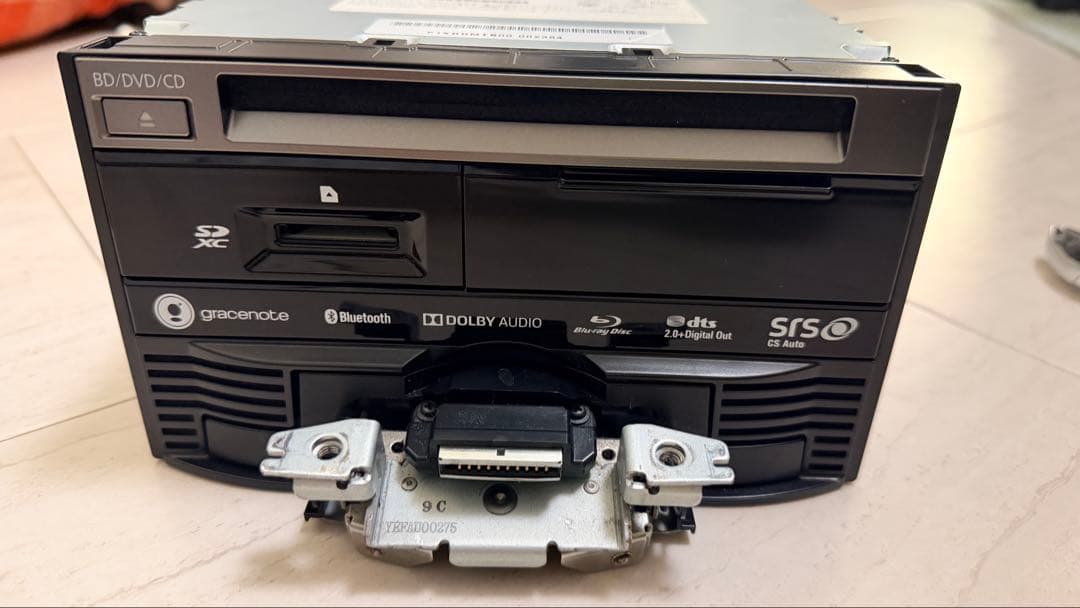 ク*リ様 ストラーダ CN-F1XD 2024地図 ブルーレイ