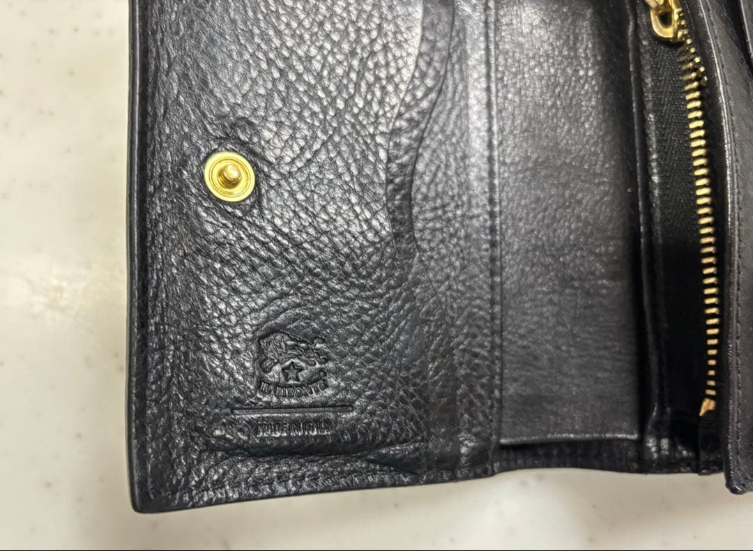 IL BISONTE 二つ折り財布 黒　OLIVETA