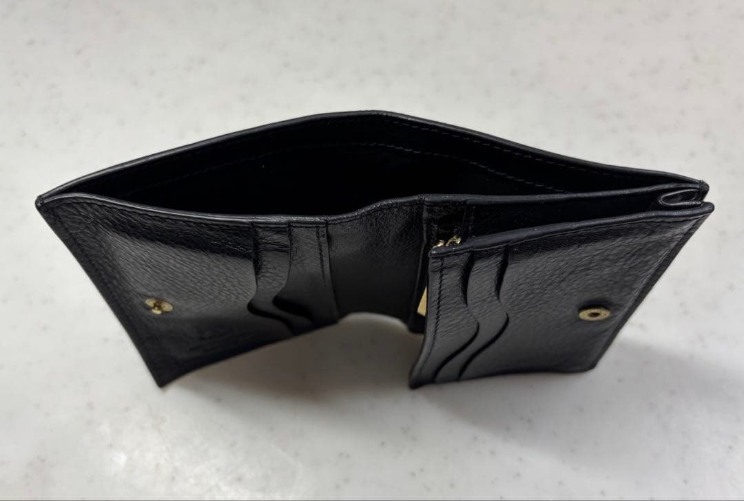 IL BISONTE 二つ折り財布 黒　OLIVETA