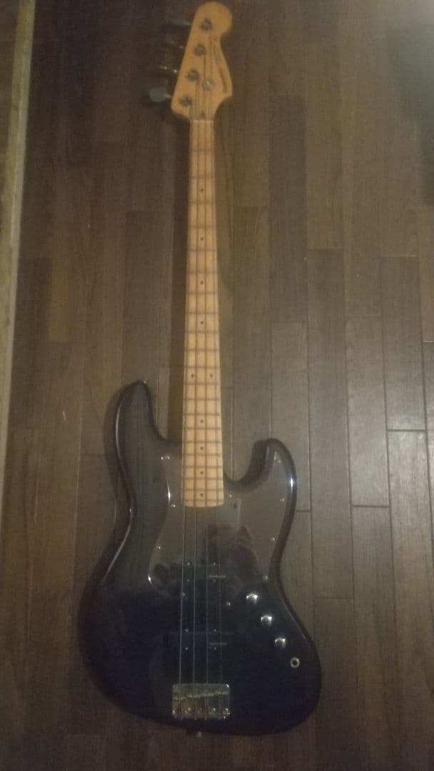 横浜近郊手渡し限定セール　フェルナンデス　fernandes　 ジャズベ