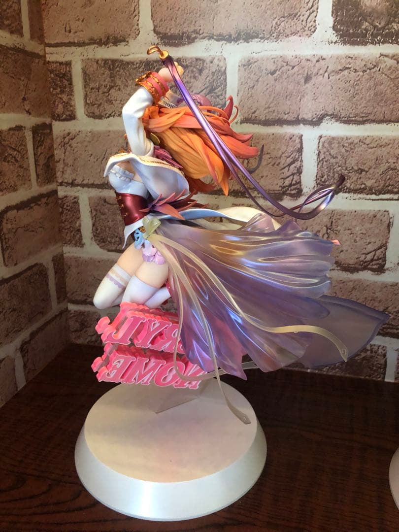 シェリル・ノーム ＆ ランカ・リー AnniversaryStage フィギュア