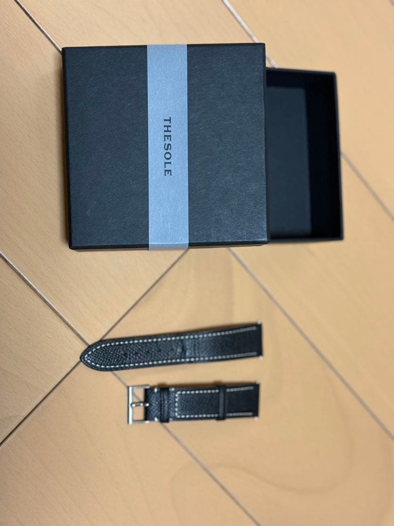ミ*ン様 【THE SOLE 】レザーベルト 黒 ボックス付き