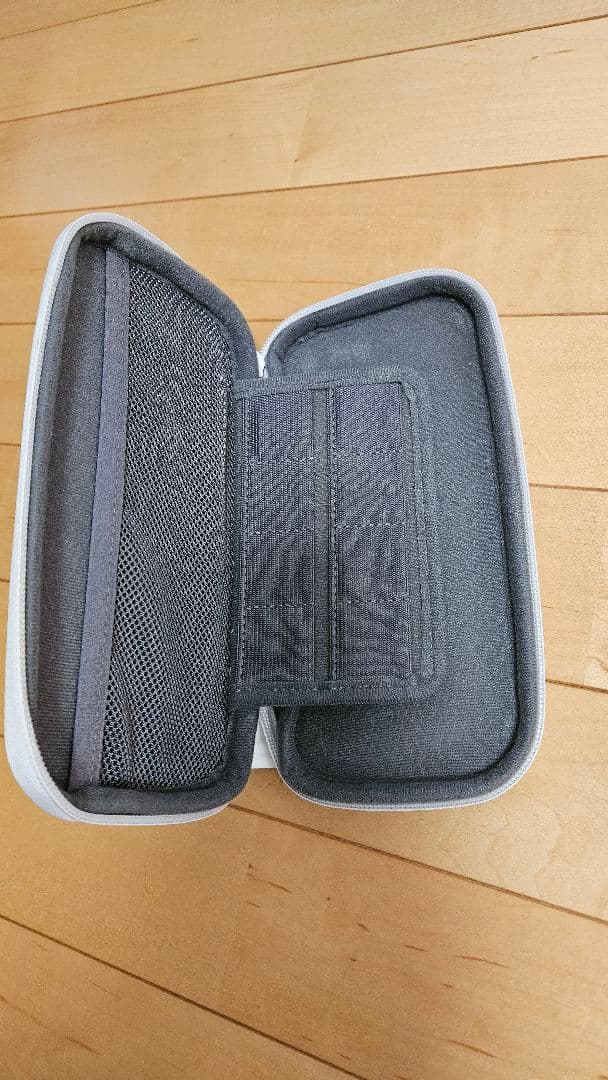 ひよこるんNintendo Switch Lite 純正ケース付き