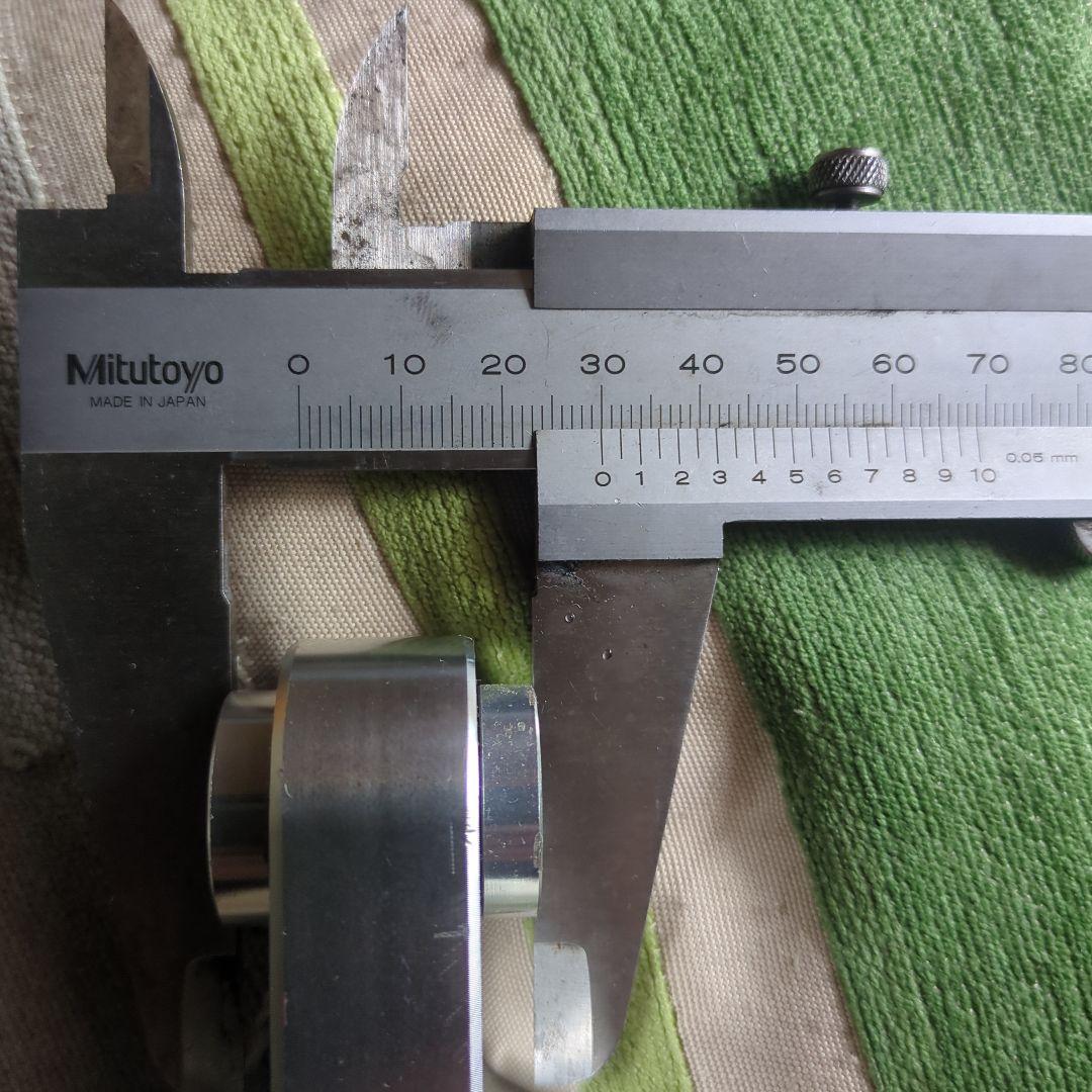 Z900RS リアショック　赤 YSS ? 要寸法確認