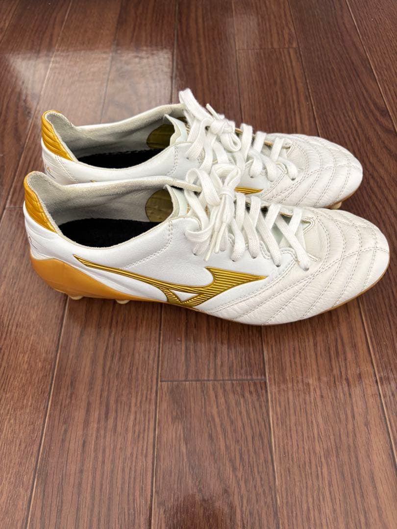 モレリアネオ2 ホワイト✖️ゴールド　VICTORY PACK