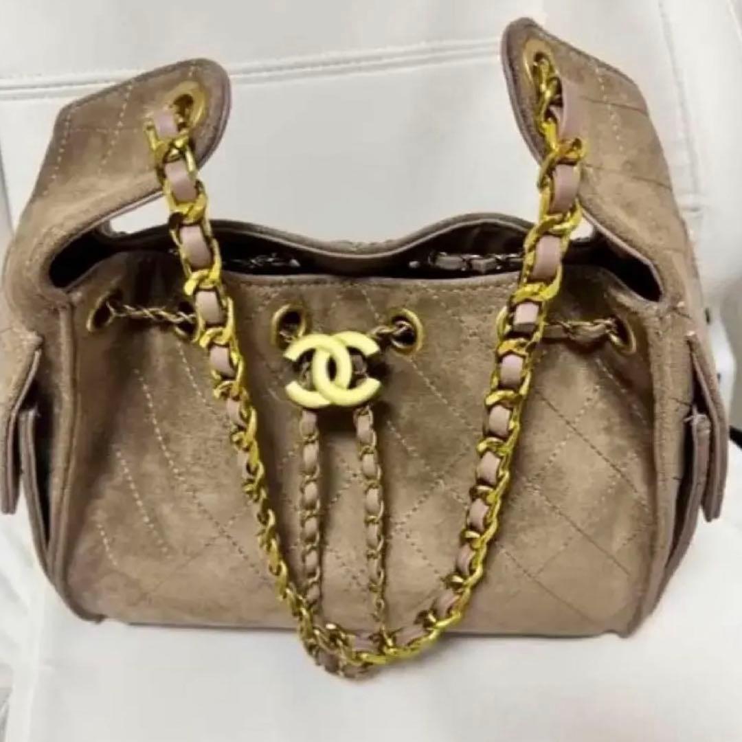 Chanel ベージュ スエード バッグ