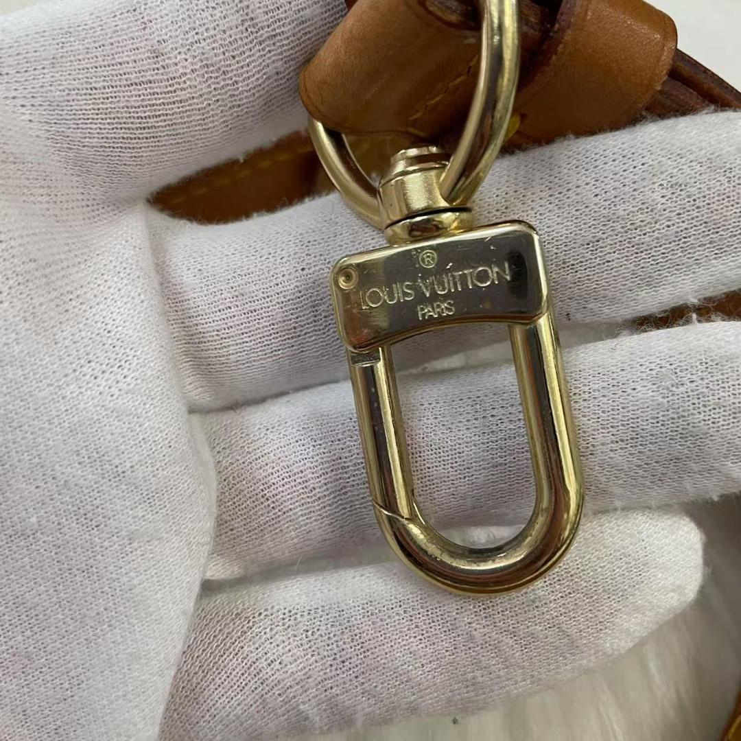 美品　ルイヴィトン　LV　ショルダーストラップ　ゴールド金具