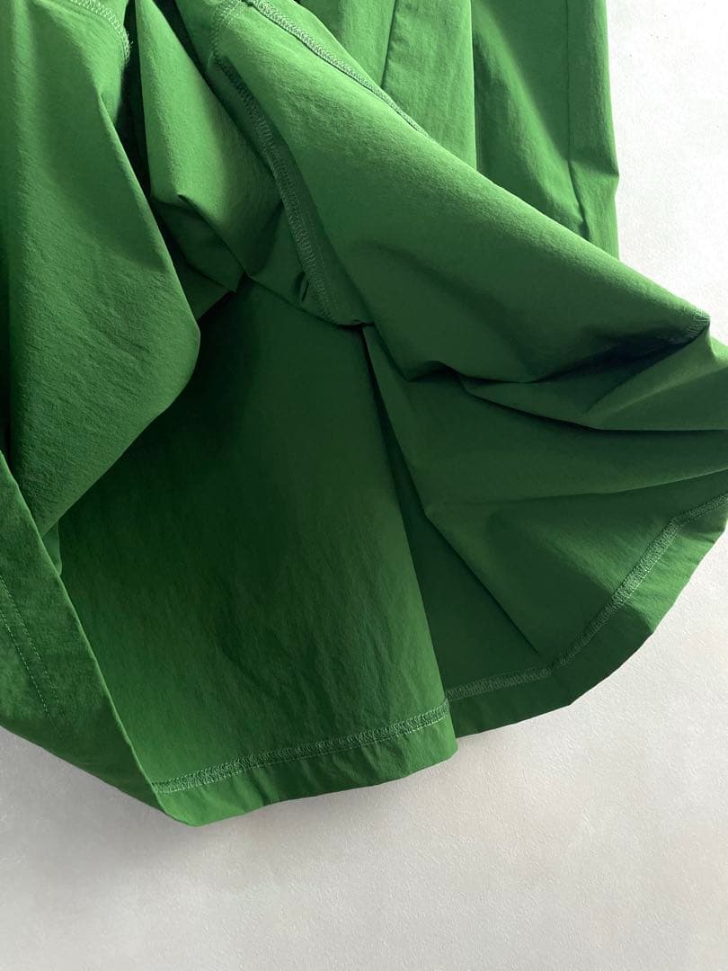 ナゴンスタンス　ダンボールサークルスリーブ　ロングワンピース　黒　緑　手洗い可能