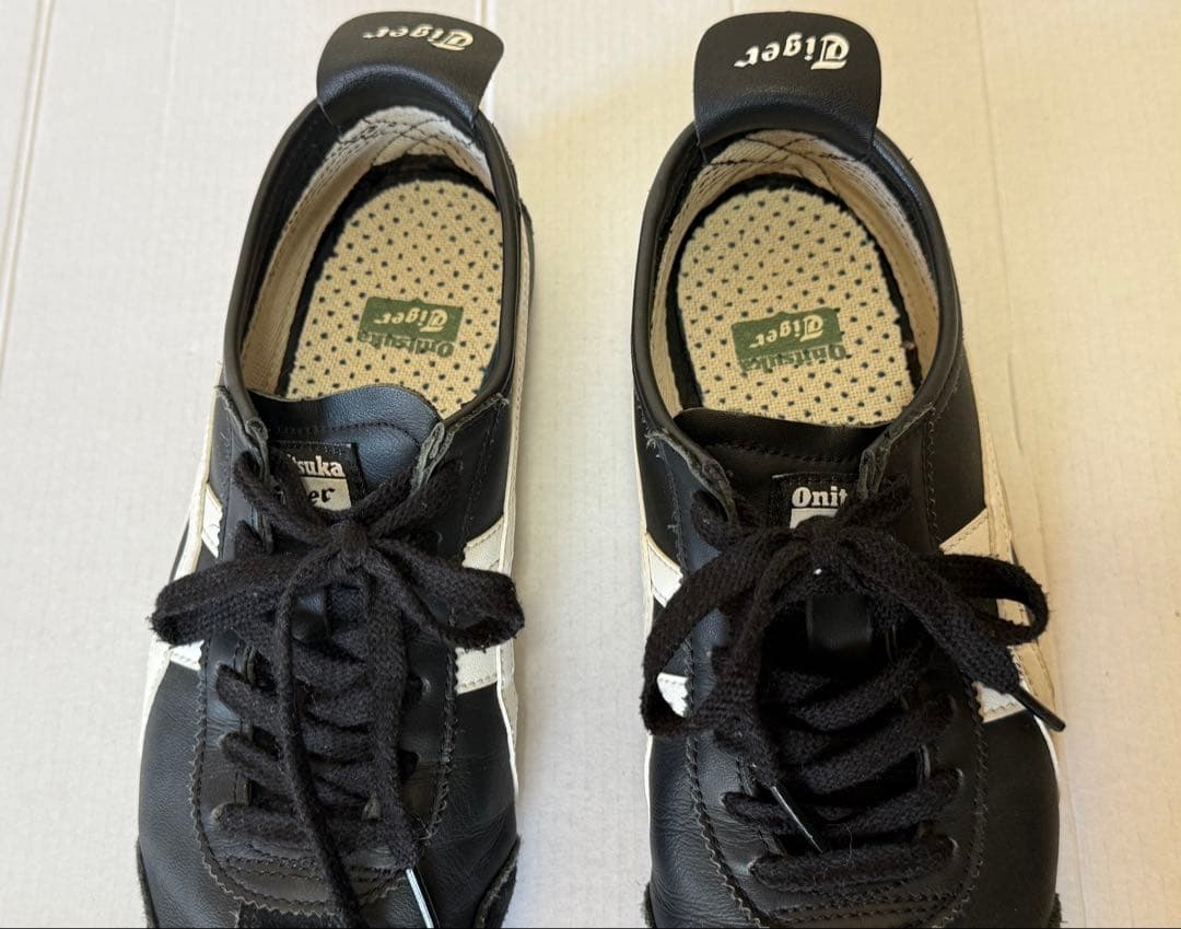 中古／オニツカタイガー　メキシコ66 SD ブラックホワイト　24.0