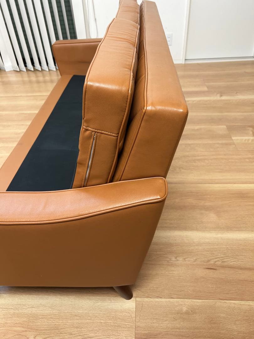 【カリモク60】ロビーチェア　3シーター　キャメル　※希少モデル