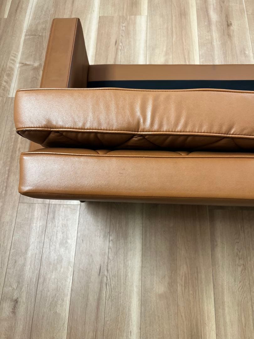 【カリモク60】ロビーチェア　3シーター　キャメル　※希少モデル