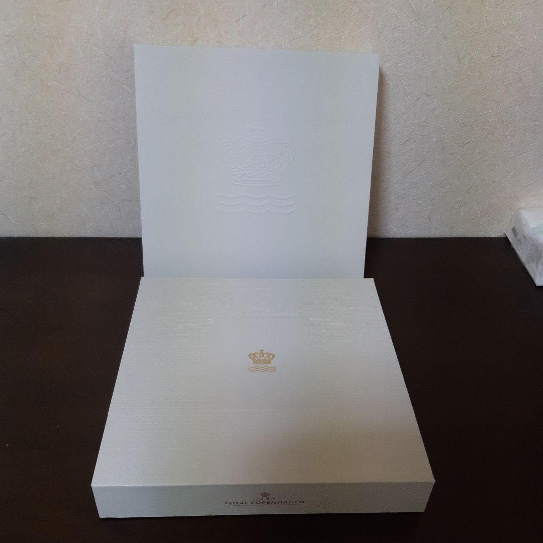 新品未使用◎箱入り　ロイヤルコペンハーゲン イヤープレート　2024