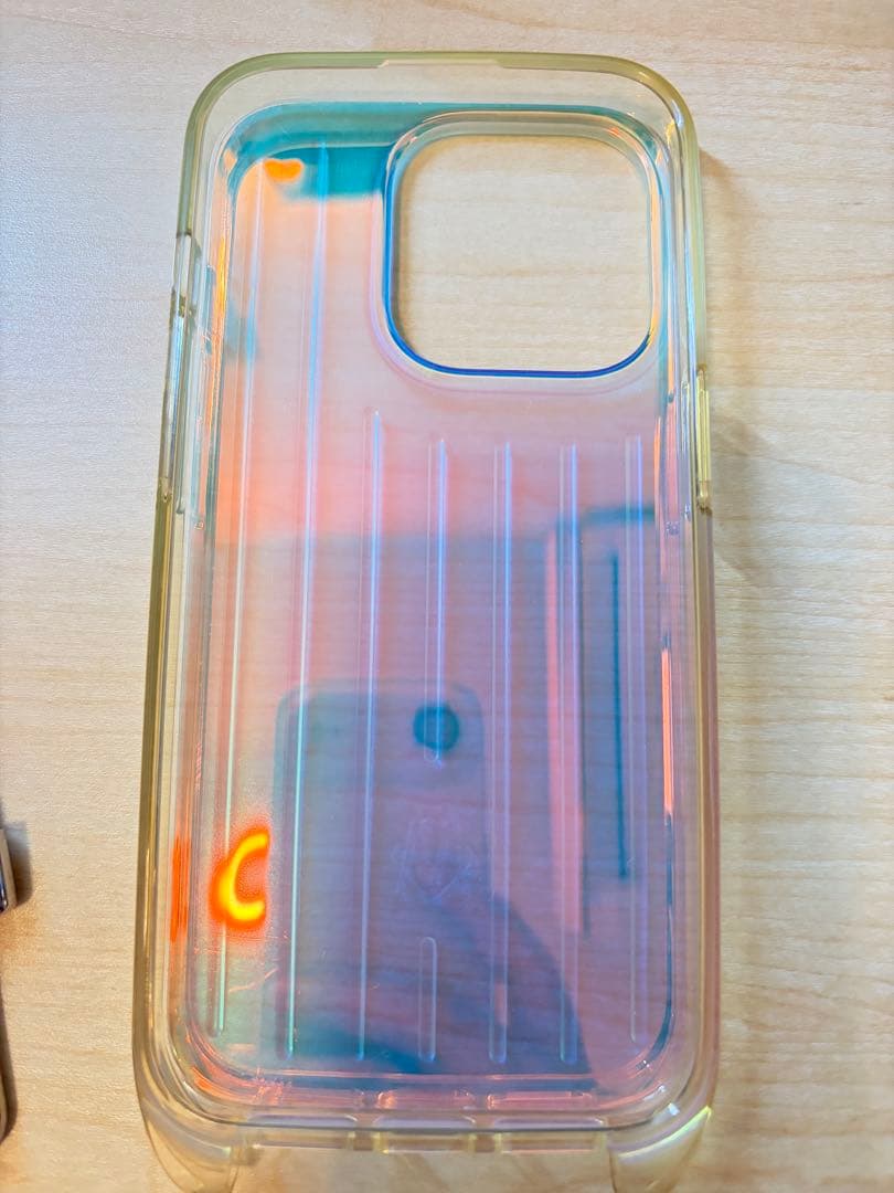 新古品　お安め　RIMOWA iPhone15Proストラップ付き