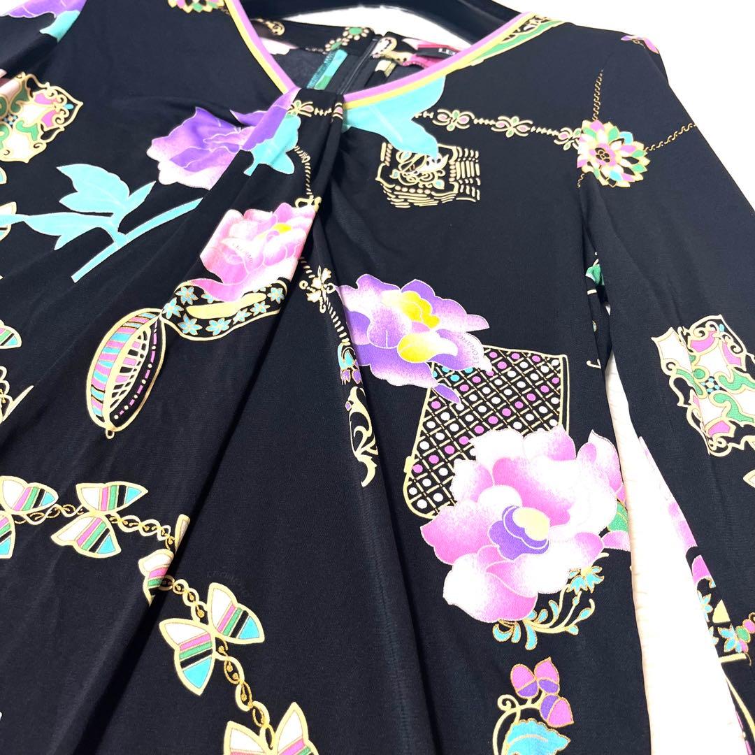 近年　極美品☆レオナールカンカンチュニックワンピース大きいサイズボウタイ花柄