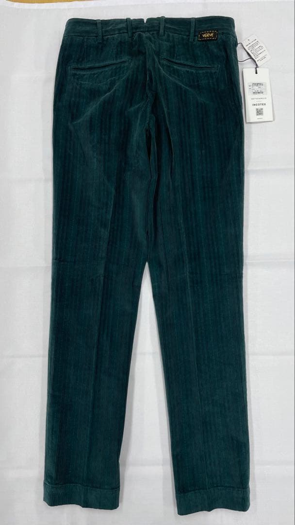 新品未使用　INCOTEX コーデュロイパンツ　濃緑　モスグリーン