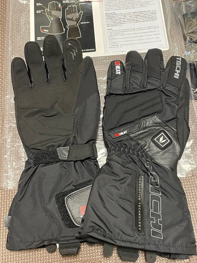 タイチの電熱グローブXLと専用バッテリーと充電器セット