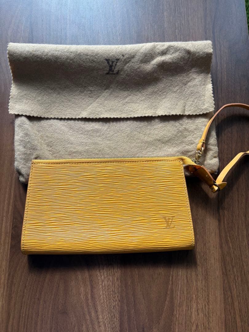 Louis Vuitton イエロー 長財布 保存袋付き