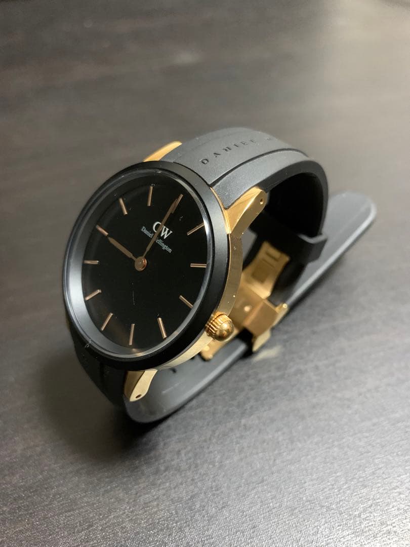 ダニエルウェリントン　防水 スポーツウォッチ メンズ腕時計