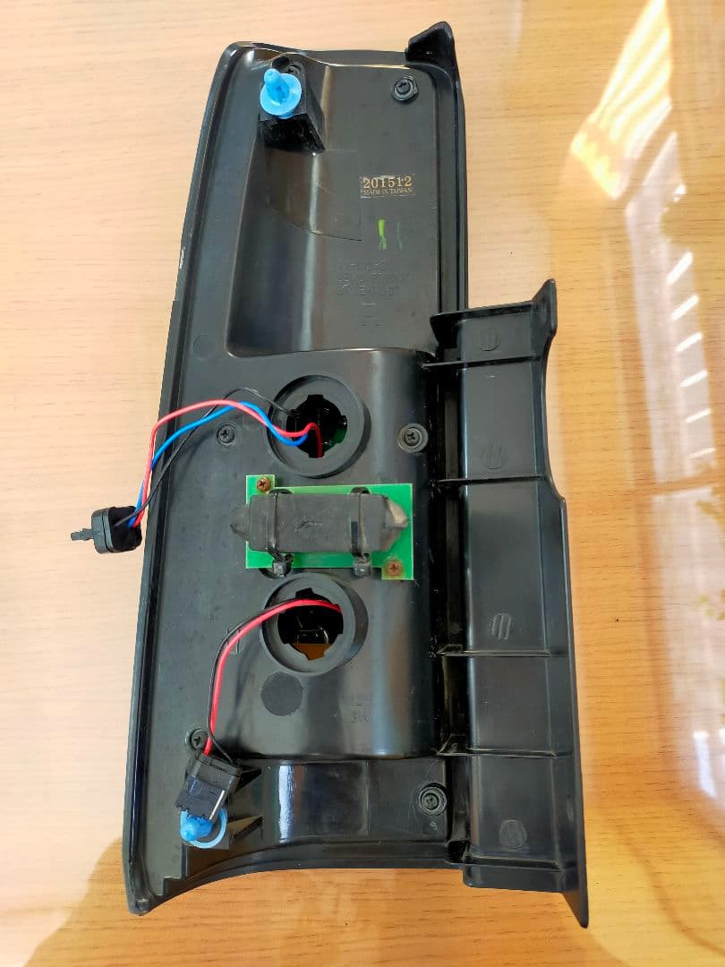 ジムニー　JB23W 社外LEDテールランプ　左右　LEDサンダーテール