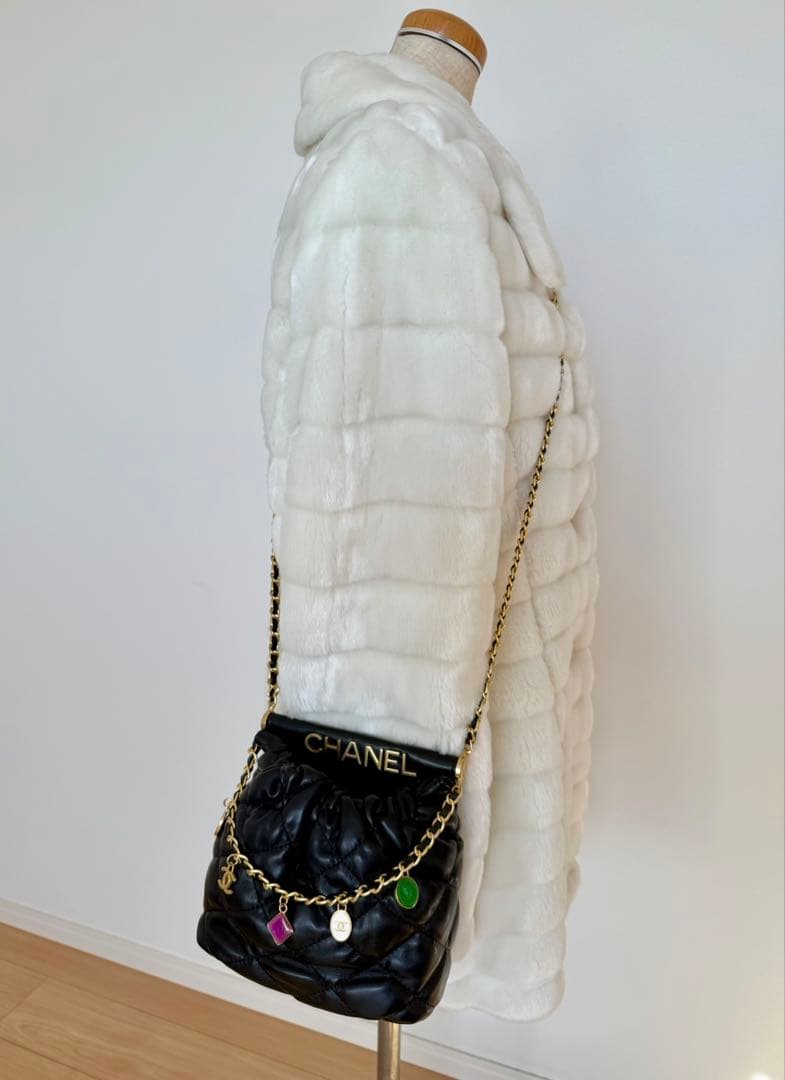 【新品未使用】CHANEL キルティング　ショルダーバッグ　チャーム　ノベルティ