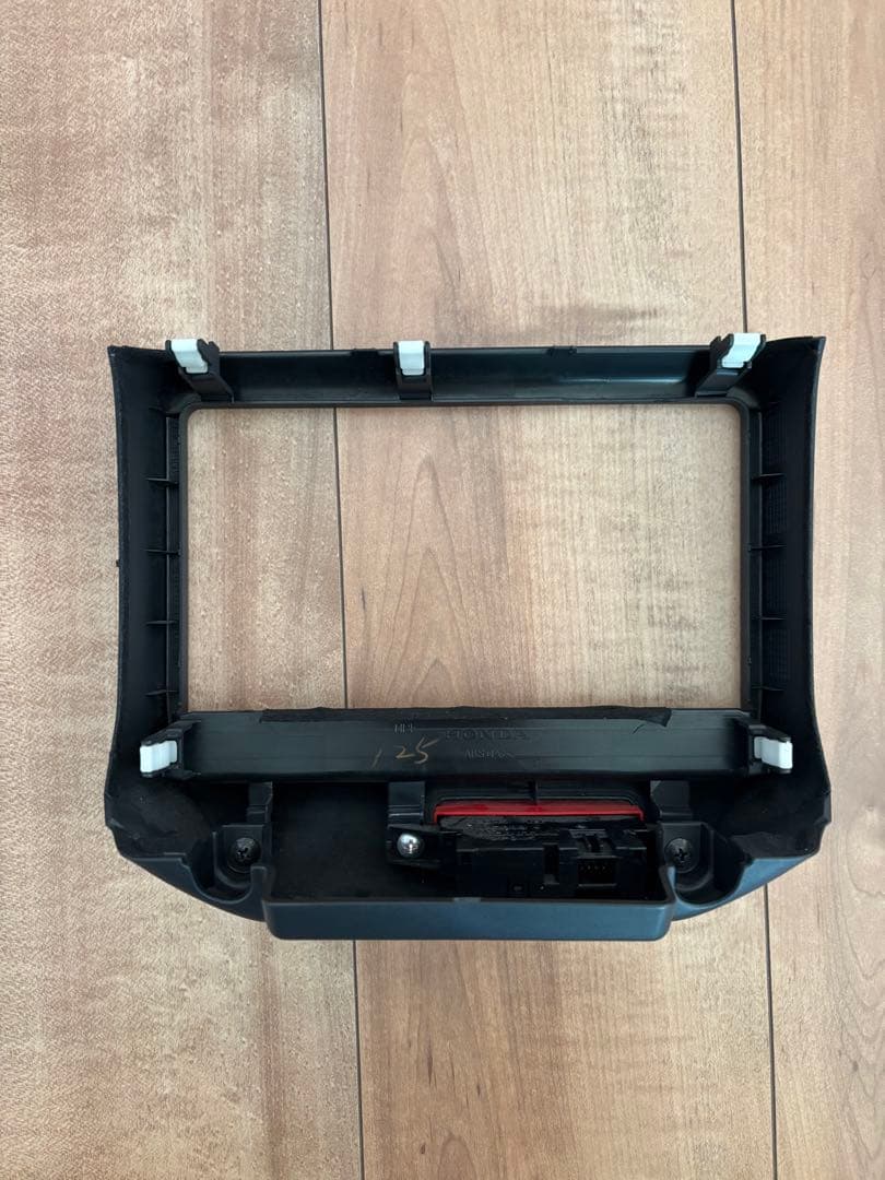 VXM-155VFEi カーナビ 8インチ　パネル　jf1 NBOX