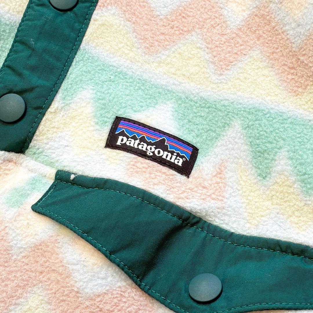 Patagonia シンチラスナップt 総柄 レディースS相当