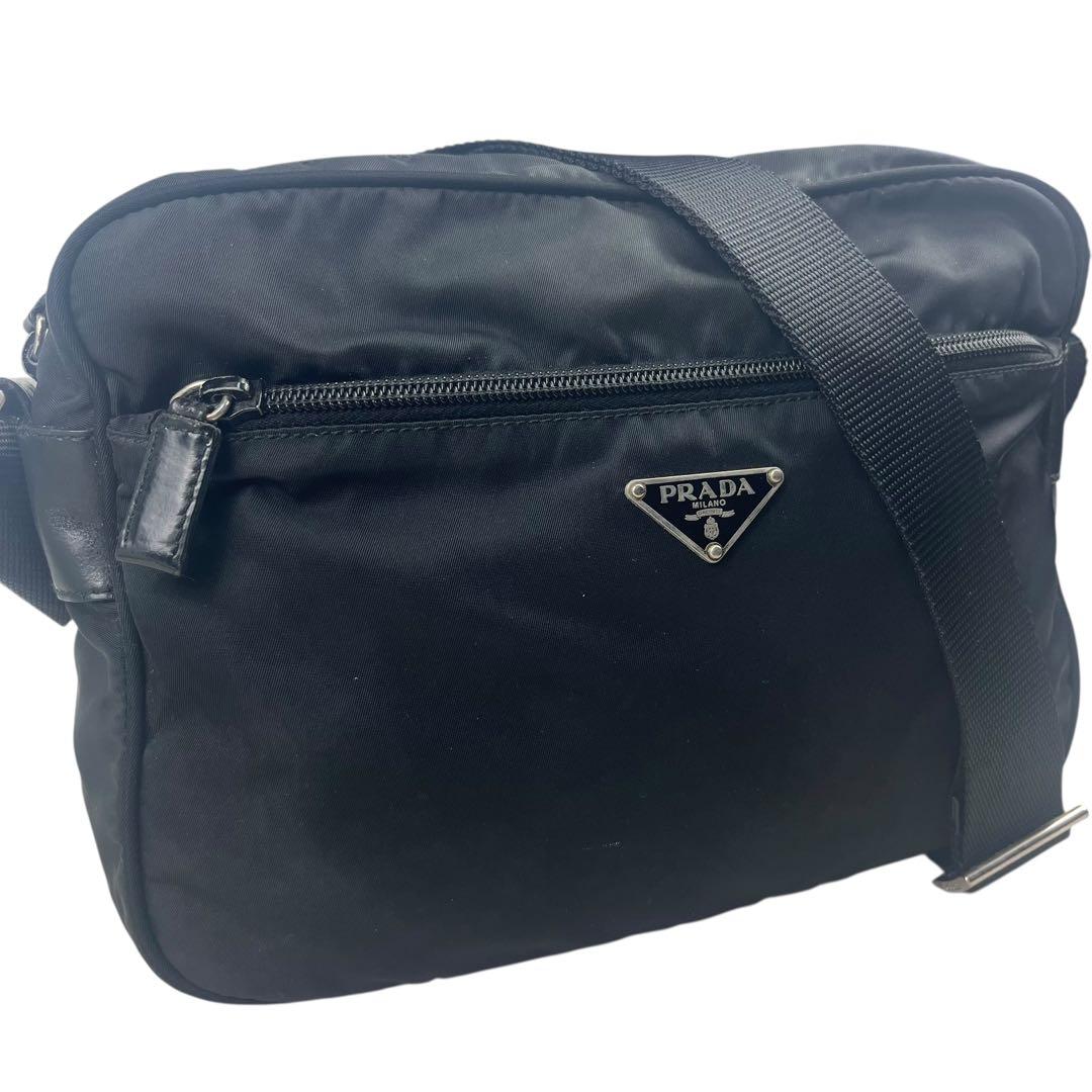 美品✨PRADA プラダ ショルダーバッグ カメラバッグ 三角プレート 黒