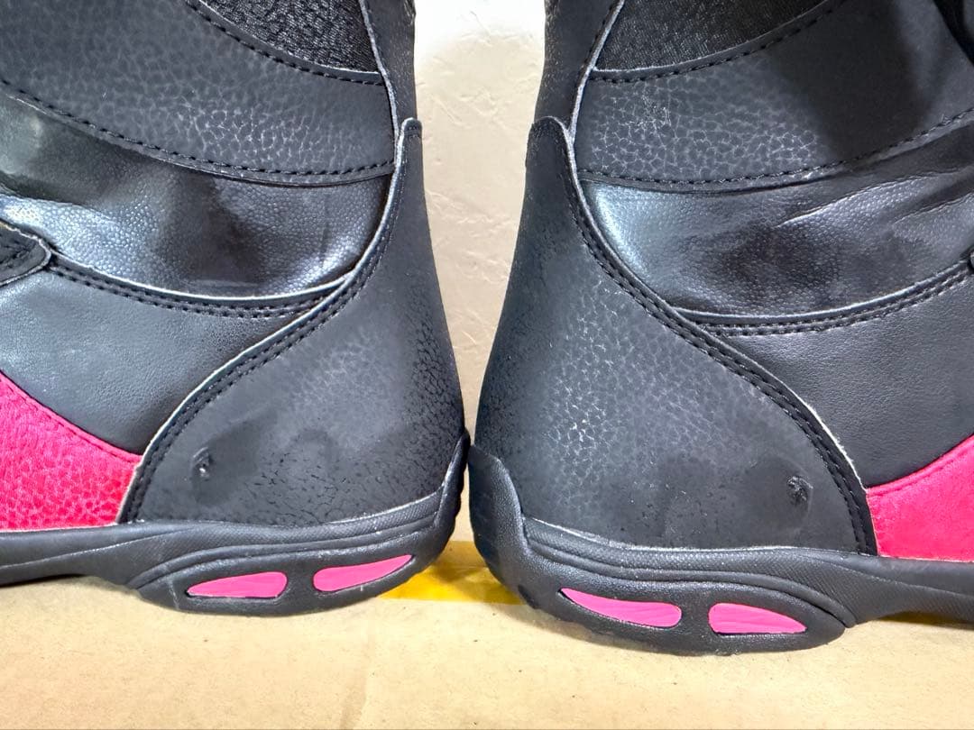 スノーボードブーツ SALOMON IVY BOA ブラック/ピンク