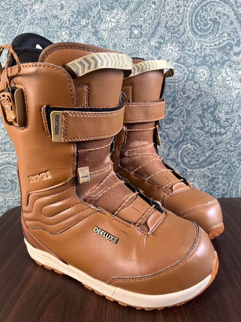 ディーラックス　エンパイア　スノーボードブーツ　　25.5センチ