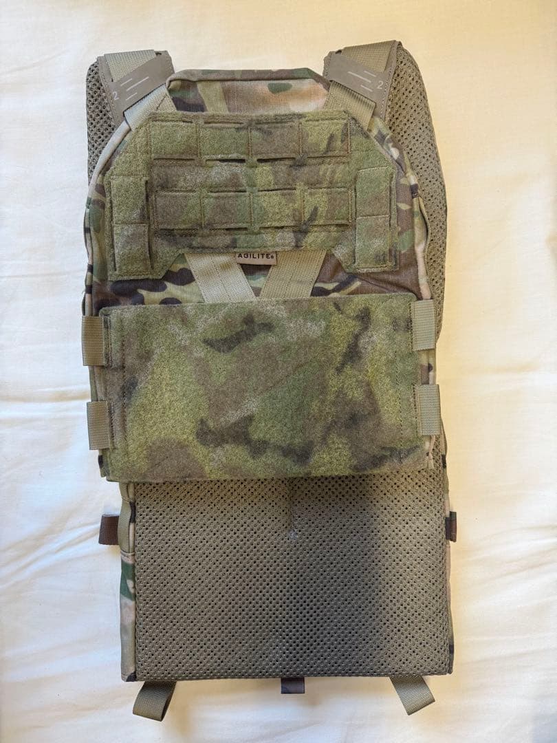 ういういさん専用　アジライト　AGILITE 薄型プレートキャリア