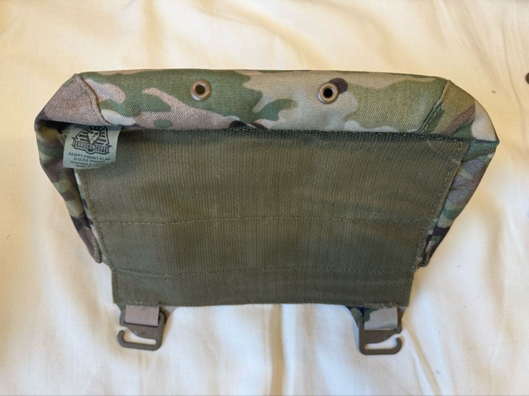 ういういさん専用　アジライト　AGILITE 薄型プレートキャリア