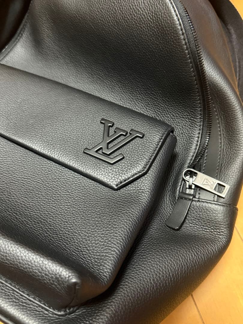 LOUISVUITTON ルイヴィトン　テイクオフ　バックパック　カーフレザー