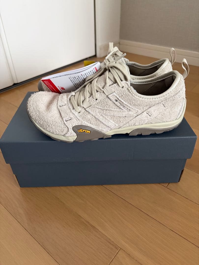 MT10OPS new balance 24.5cm ベージュ