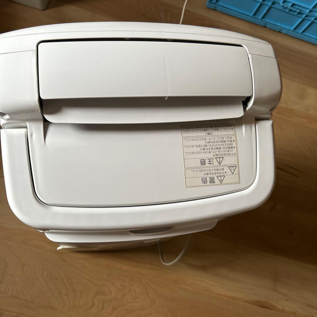 Mitsubishi MJ-P180NX 除湿機 ホワイト　美品❗️