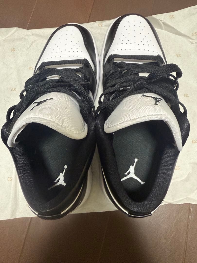 【使用一回のみ・美品】Jordan エアジョーダン1 ローカット 25cm