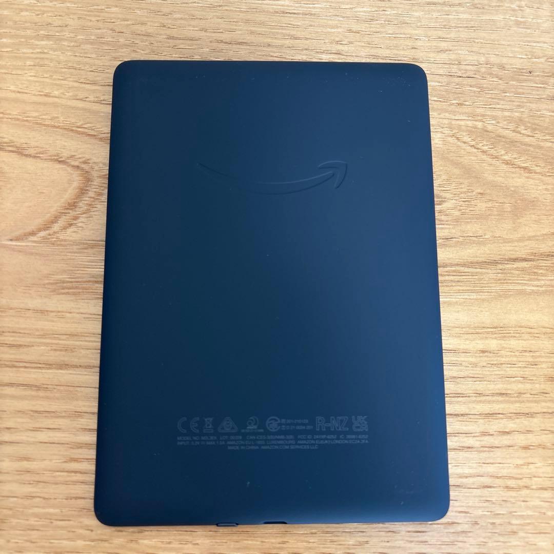 【美品】Kindle Paperwhite 第11世代 8GB 6.8インチ