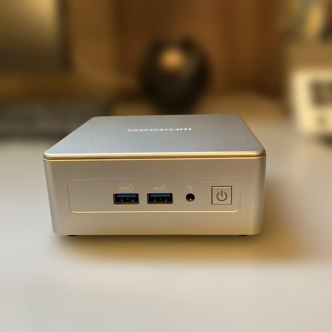 GEEKOM 高スペックミニPC Ryzen9 7940HS 32GB