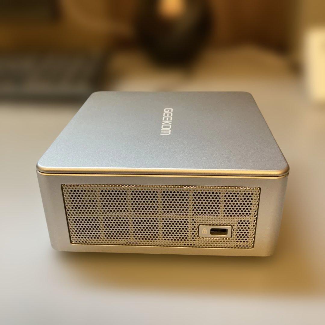 GEEKOM 高スペックミニPC Ryzen9 7940HS 32GB
