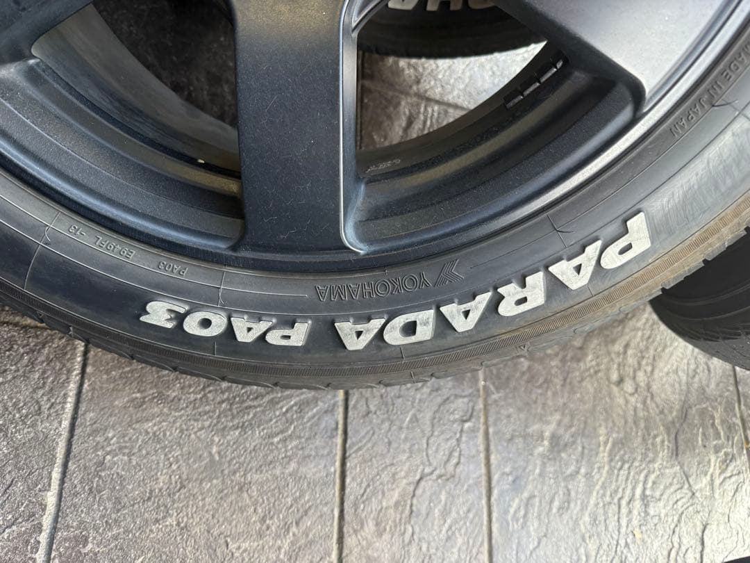 ハイエース FENICE 17インチ ヨコハマ パラダタイヤ ロックナットセット