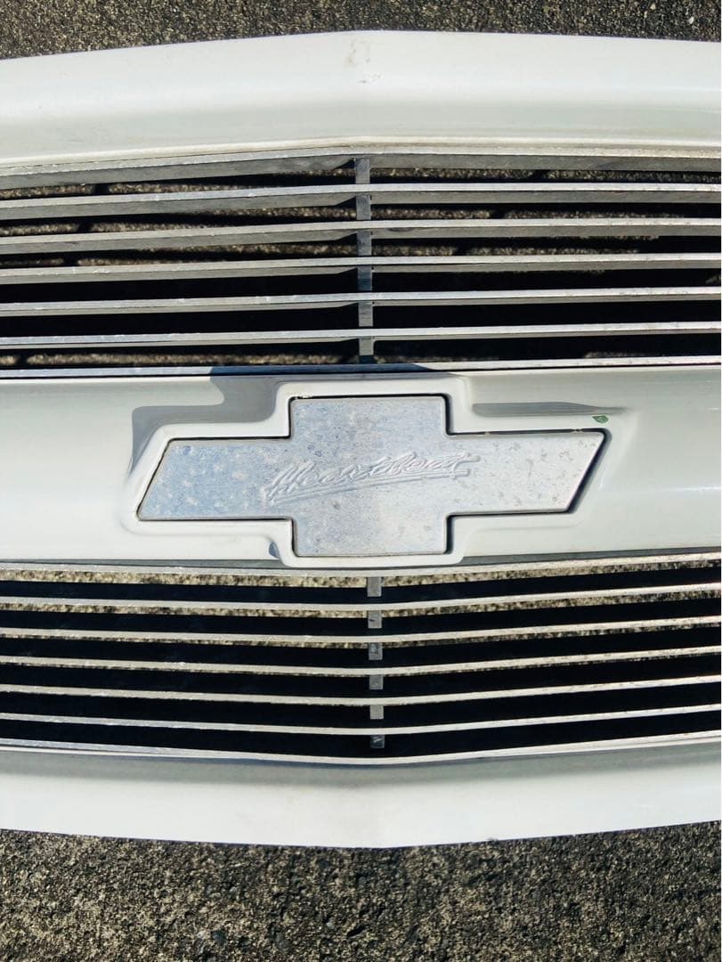 シボレー　C1500フロントグリル