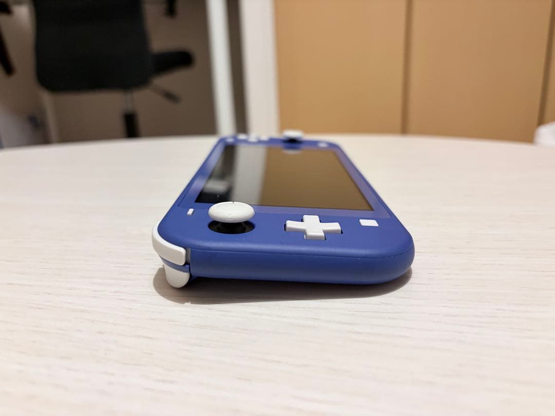 Nintendo Switch Lite 青 充電器付