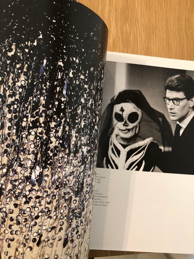 YVES SAINT-LAURENT イヴ・サンローラン回顧展図録　フランス語版