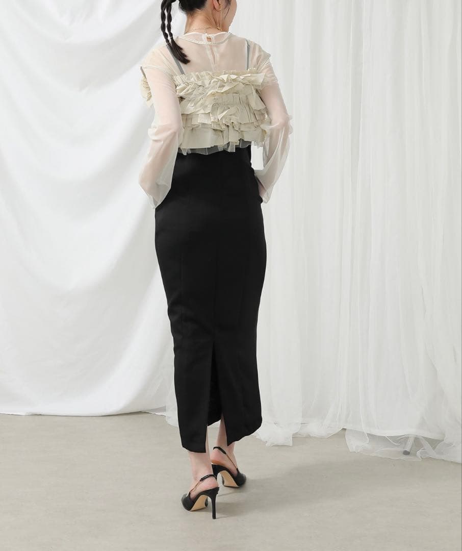 【Kana】ボリュームフリルベスト シアートップス キャミワンピ レイヤードドレ