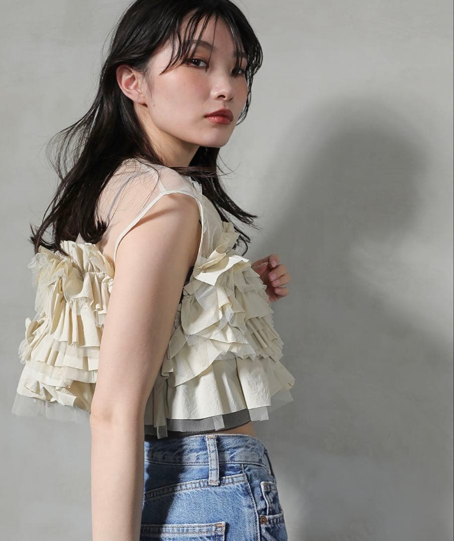 【Kana】ボリュームフリルベスト シアートップス キャミワンピ レイヤードドレ