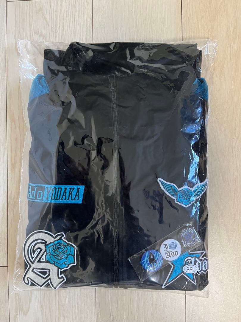 新品　Ado よだか（YODAKA） トラックジャケット 缶バッジ付 XXL