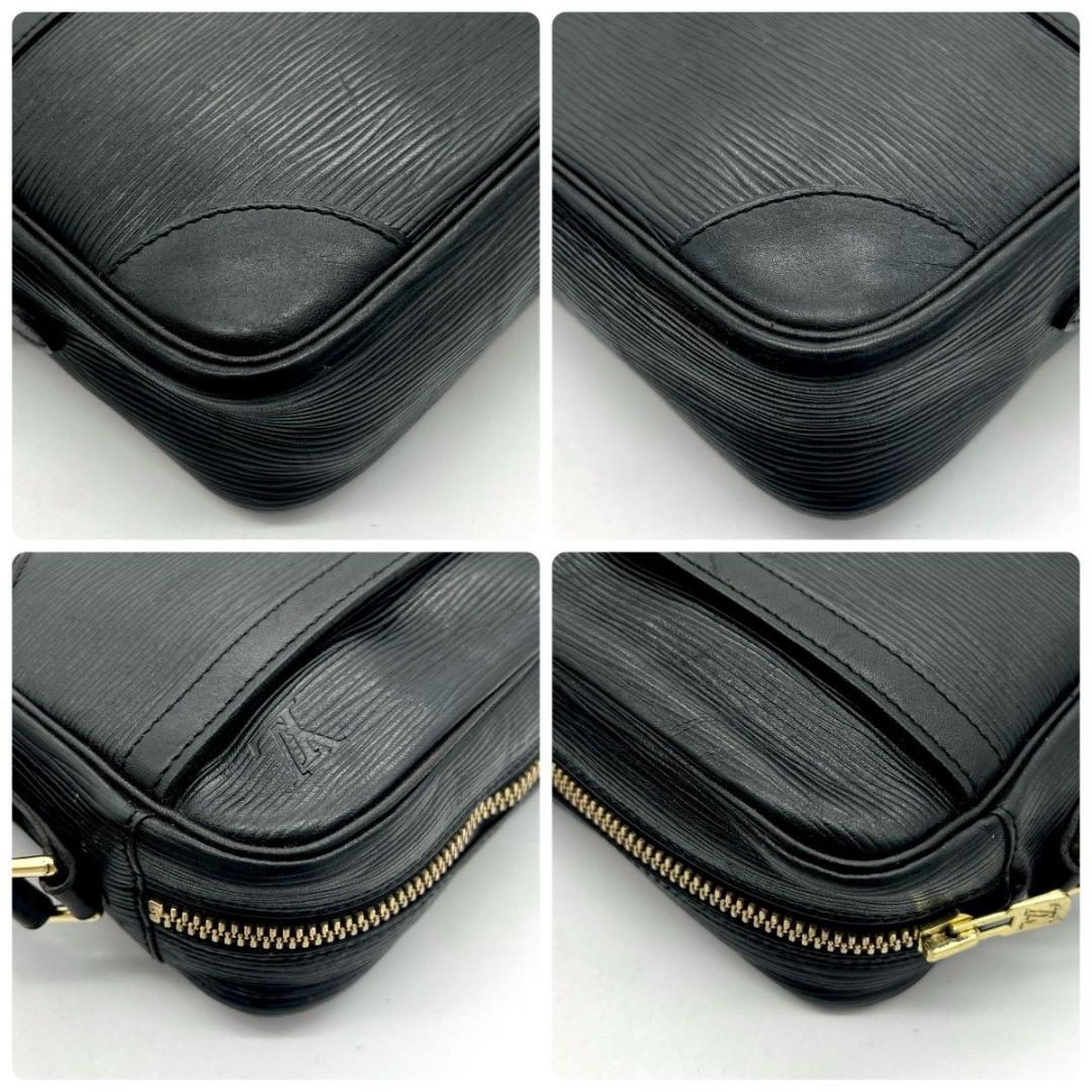 ルイヴィトン エピ トロカデロ24 ブラック ショルダーバッグ ゴールド金具 黒