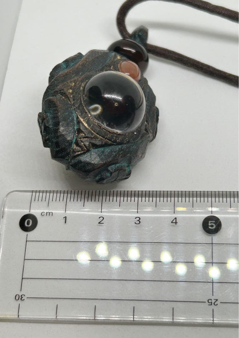 北海道アイヌコタン 西田智三さん作 アイヌ紋様彫刻ペンダント