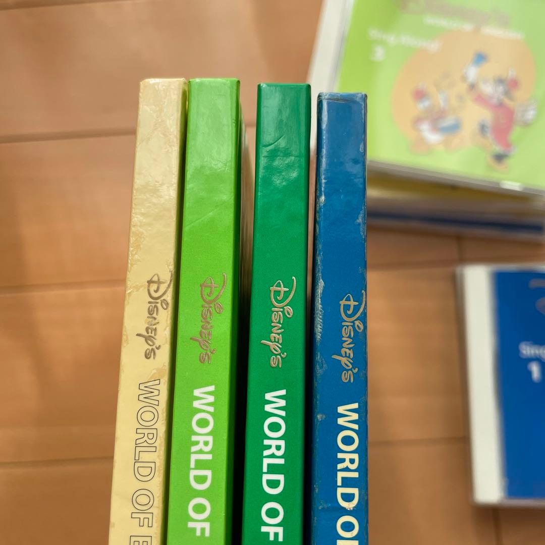 DWE CDと絵本、リリックス